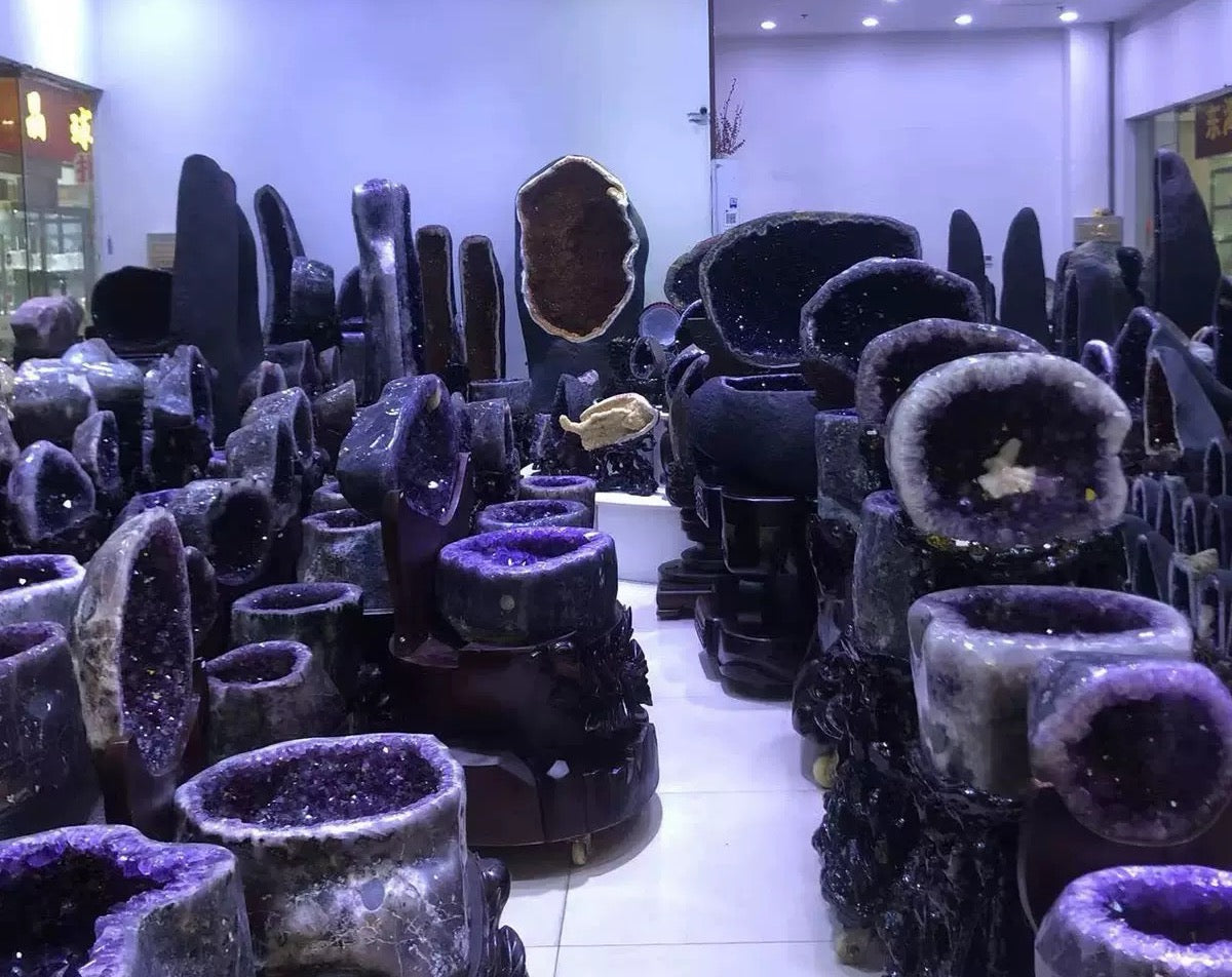 Primary: “Natural Amethyst Cave Feng Shui,” “Wealth Energy Crystal Geode,” “Qi Amplifier Decor”
Secondary: “Purple Amethyst Wealth Magnet,” “EMF Protection Natural Stone,” “Business Abundance Crystal”
Long-Tail: “Where to place amethyst cave for wealth,” “How to use amethyst geode in Feng Shui”