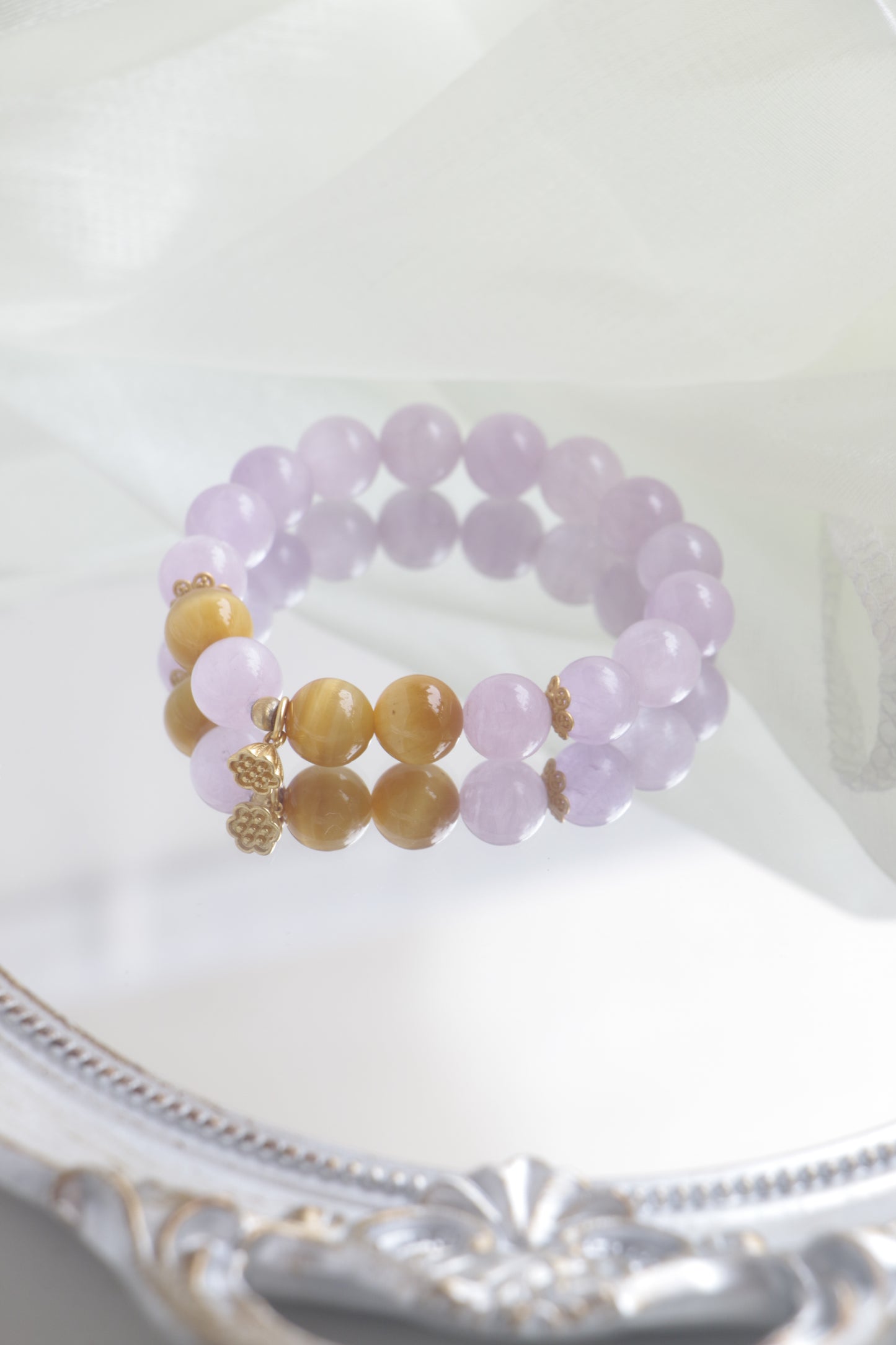 🌸 Lotus Power Bracelet — For Wealth, Wisdom & Rising Influence