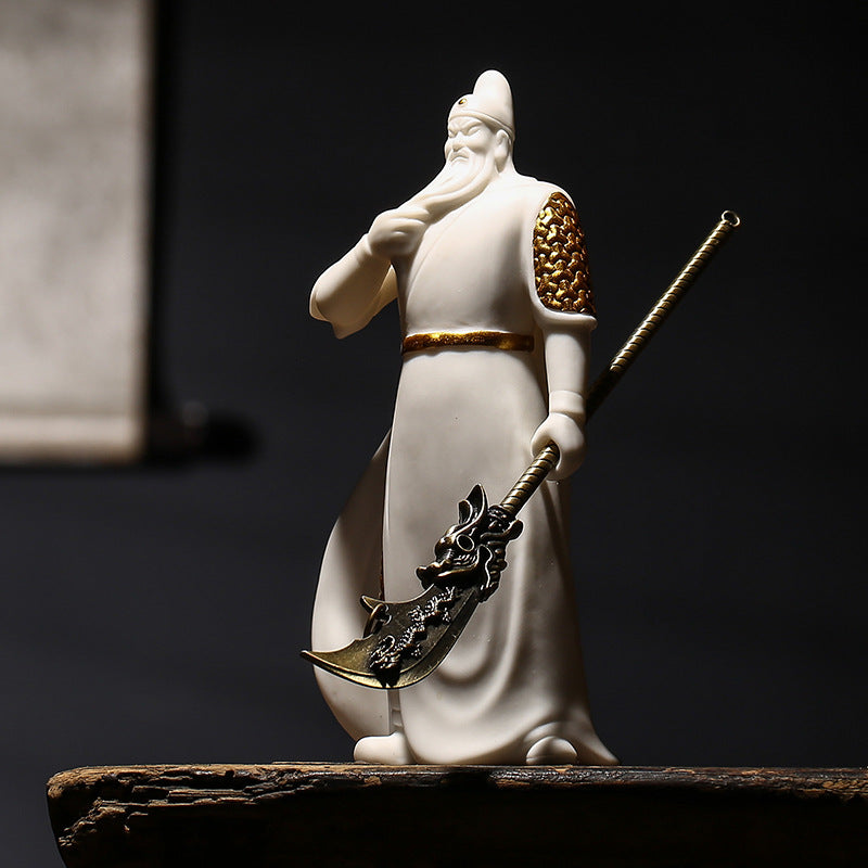 Gold Guan Gong Statue for Wealth and Business Success
Feng Shui Office Decor with Chinese God of Wealth