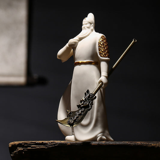 Gold Guan Gong Statue for Wealth and Business Success
Feng Shui Office Decor with Chinese God of Wealth