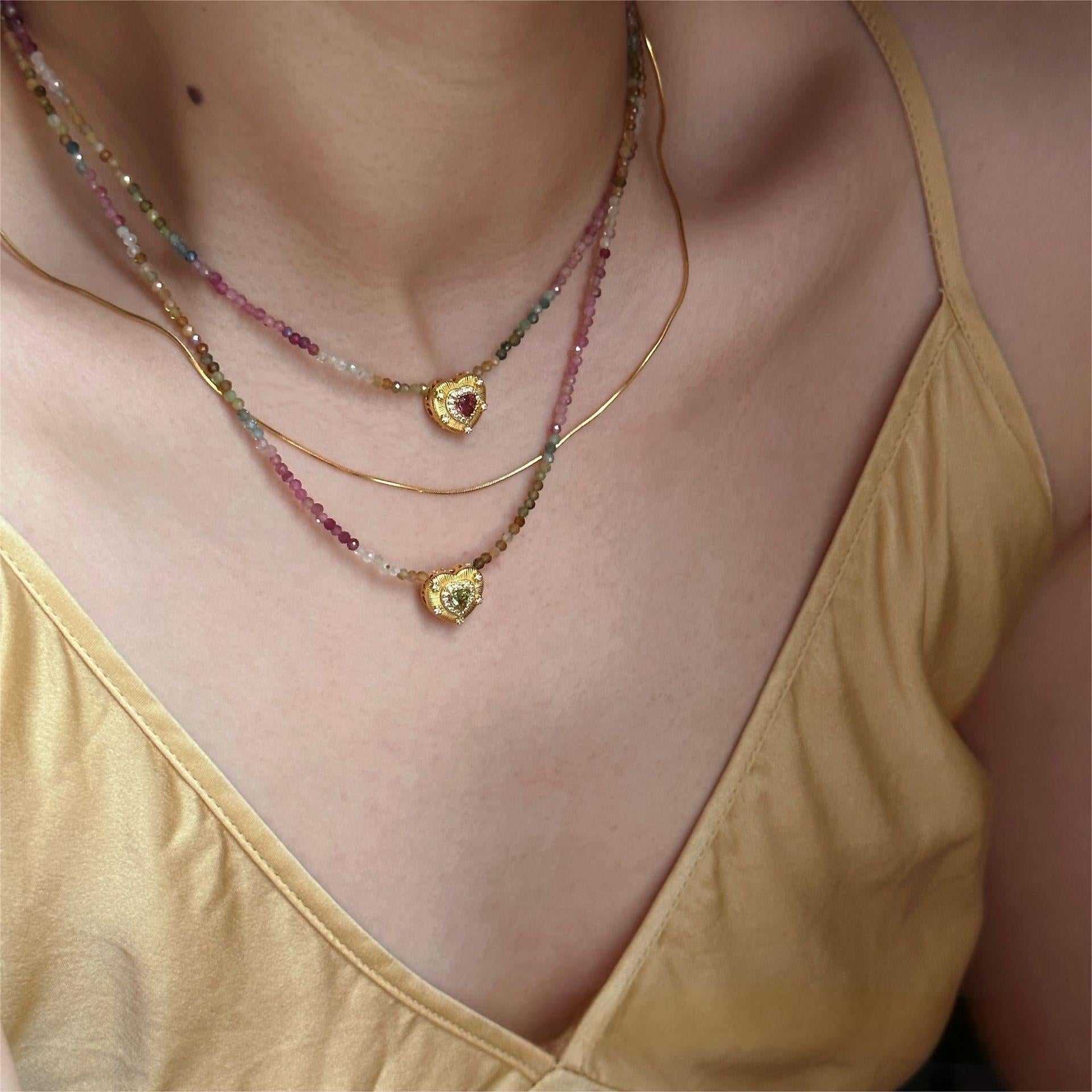 ファイル名: rainbow-tourmaline-vintage-necklace-fengshui.jpg
Altテキスト: アールデコ調レインボートルマリンネックレス 風水離宮で恋愛運アップ